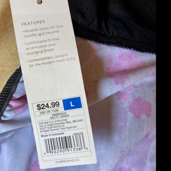 MATERNITY SWIMSUIT(TOP ONLY) Top: L - Picture 2 of 7